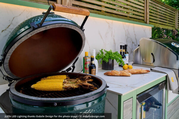 Outdoor BBQ with Heat Strip